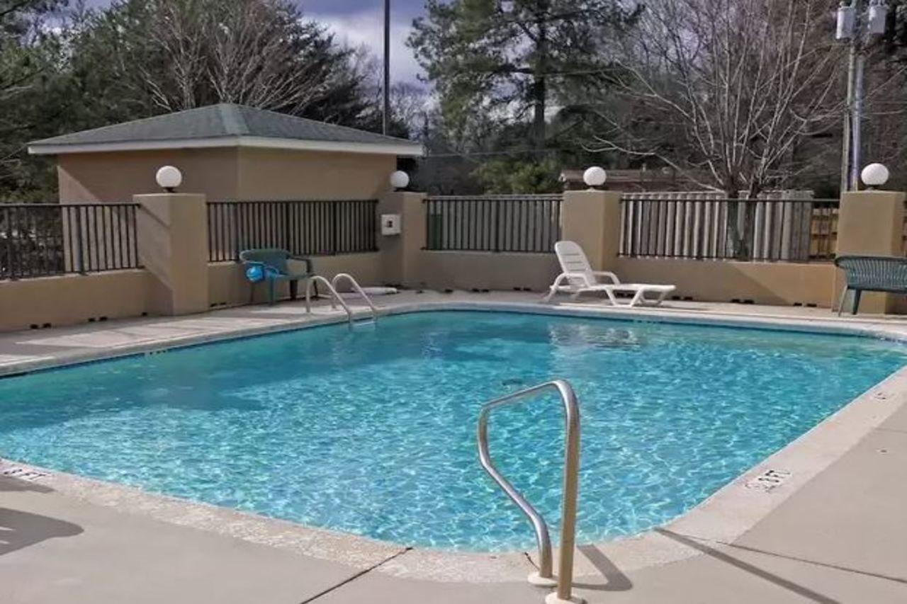 America'S Best Inn & Suites - Decatur Εξωτερικό φωτογραφία