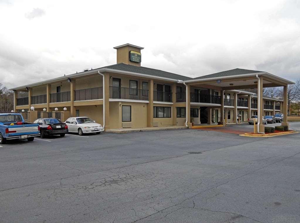 America'S Best Inn & Suites - Decatur Εξωτερικό φωτογραφία