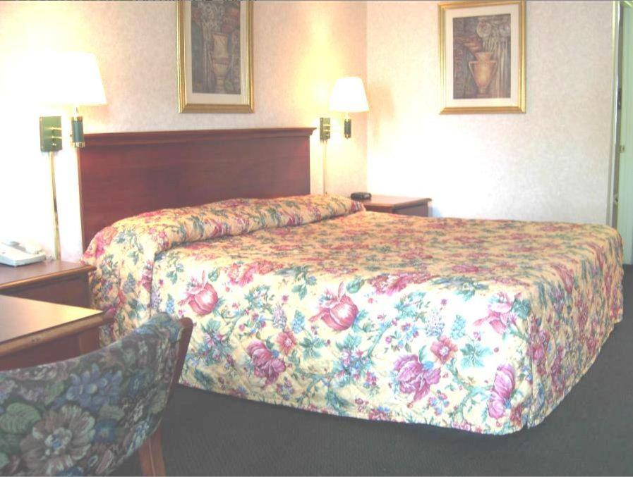America'S Best Inn & Suites - Decatur Δωμάτιο φωτογραφία